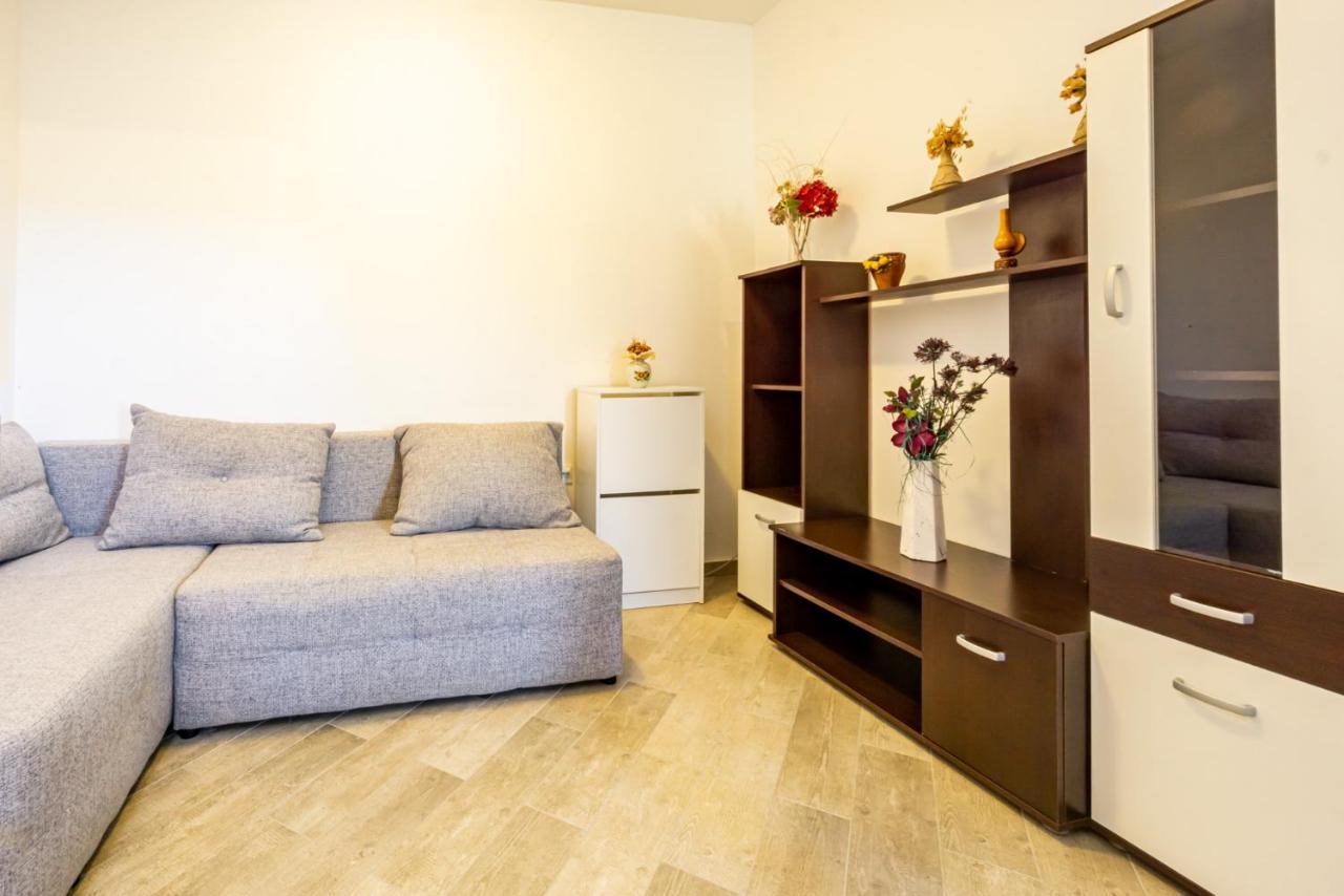 Kob Orog Good Location With Sea Views And Modern Decor Metajna Exterior foto