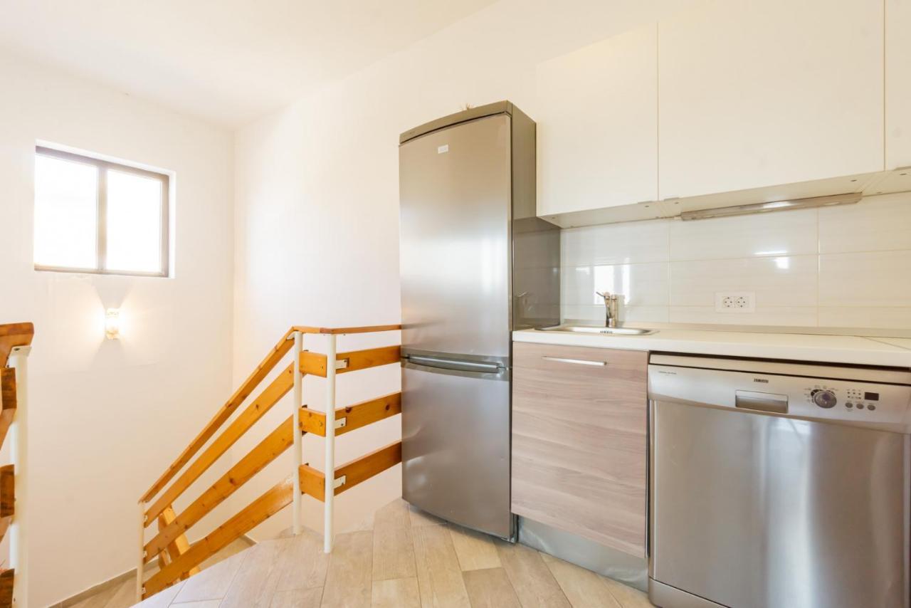 Kob Orog Good Location With Sea Views And Modern Decor Metajna Exterior foto