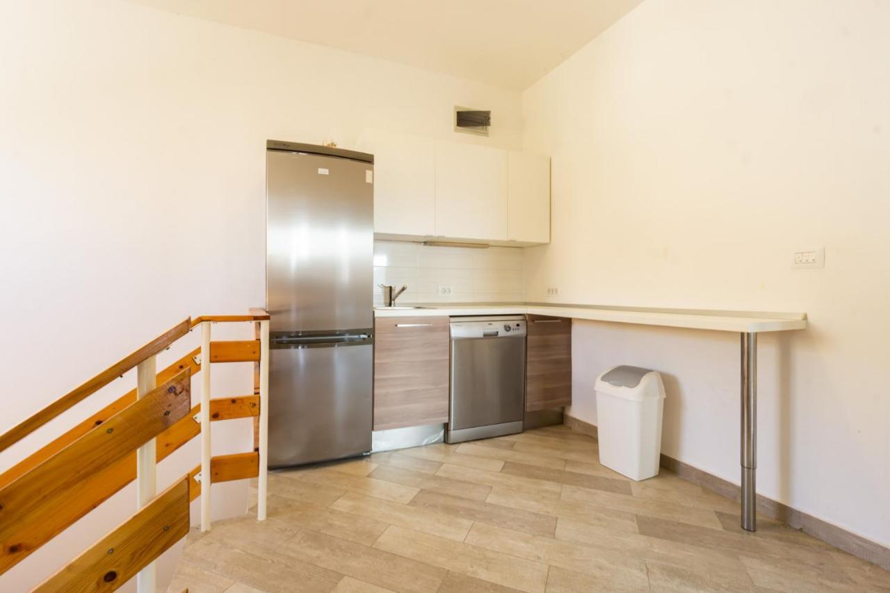 Kob Orog Good Location With Sea Views And Modern Decor Metajna Exterior foto