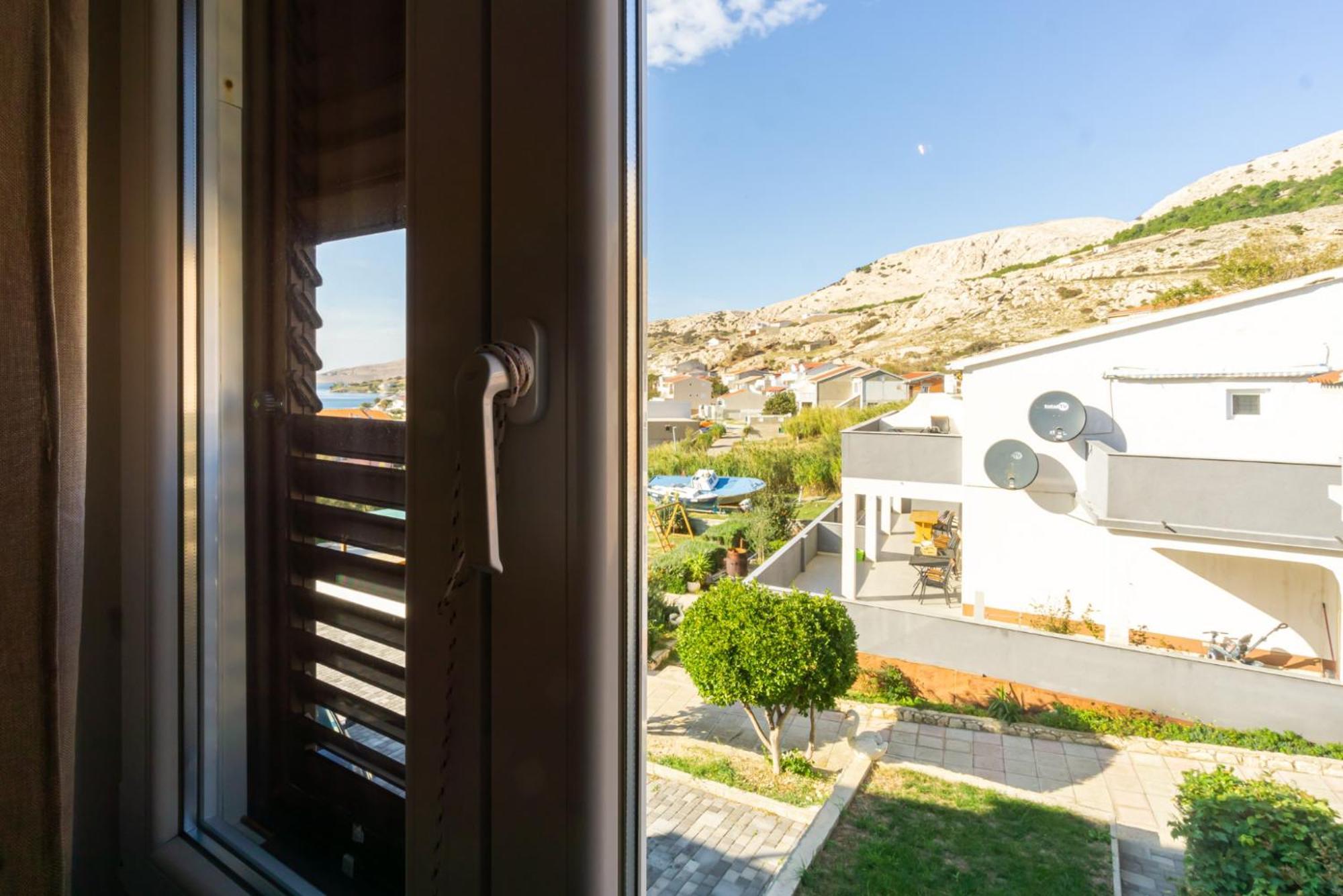 Kob Orog Good Location With Sea Views And Modern Decor Metajna Quarto foto